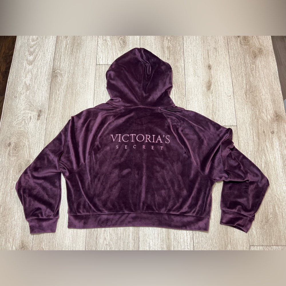 Victoria’s Secret Velour Full Zip Hoodie Size Large Purple Logo Cropped